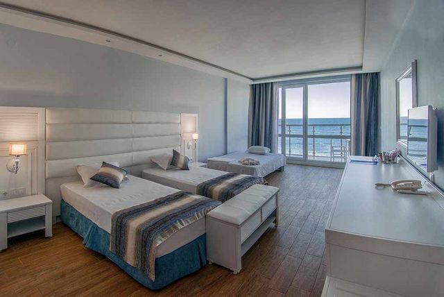 Hotel Villa List - double luxury room sea view 2+1/3